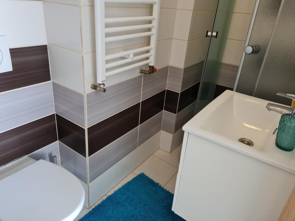 Bela - pokoje z aneksami i apartamenty BON Kolobřeh Exteriér fotografie