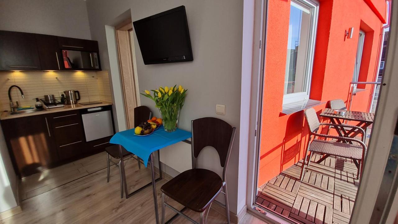 Bela - pokoje z aneksami i apartamenty BON Kolobřeh Exteriér fotografie