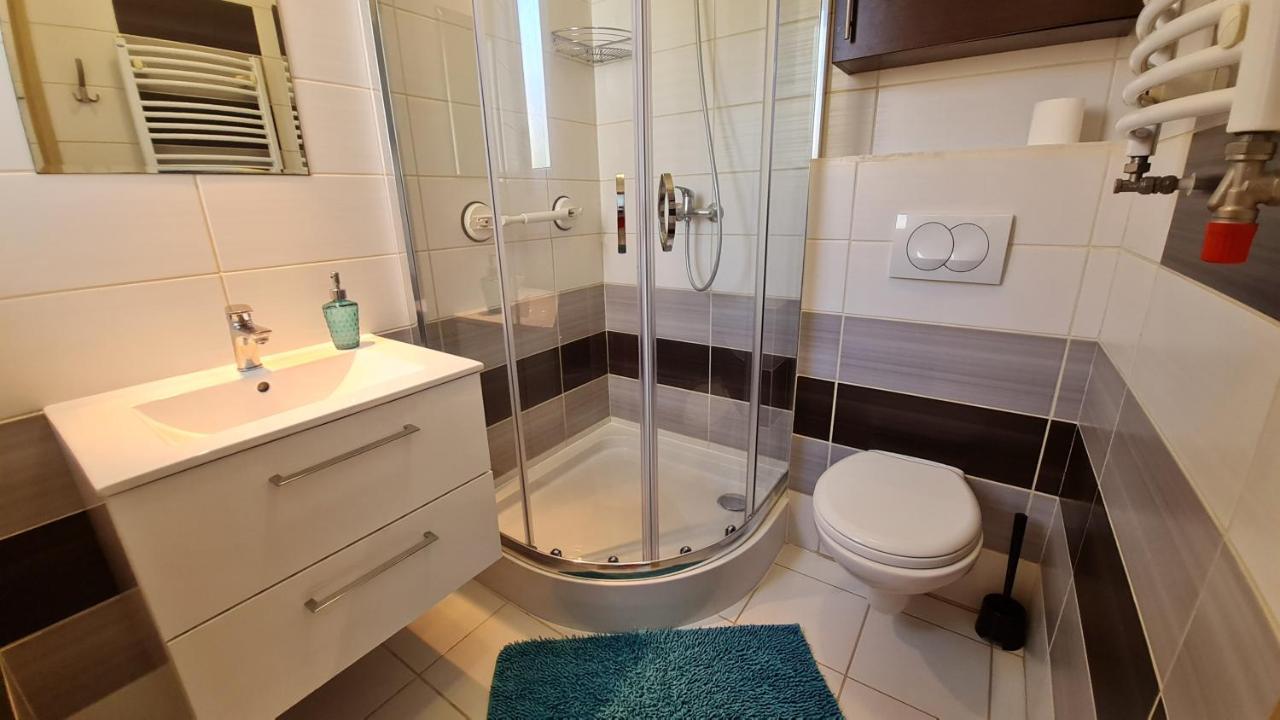 Bela - pokoje z aneksami i apartamenty BON Kolobřeh Exteriér fotografie