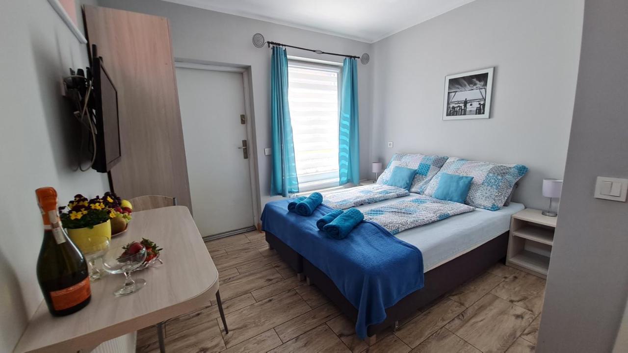 Bela - pokoje z aneksami i apartamenty BON Kolobřeh Exteriér fotografie
