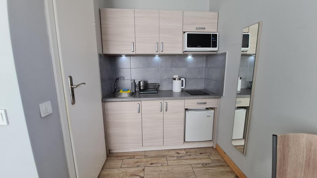 Bela - pokoje z aneksami i apartamenty BON Kolobřeh Exteriér fotografie