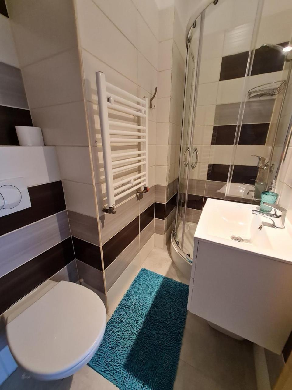 Bela - pokoje z aneksami i apartamenty BON Kolobřeh Exteriér fotografie