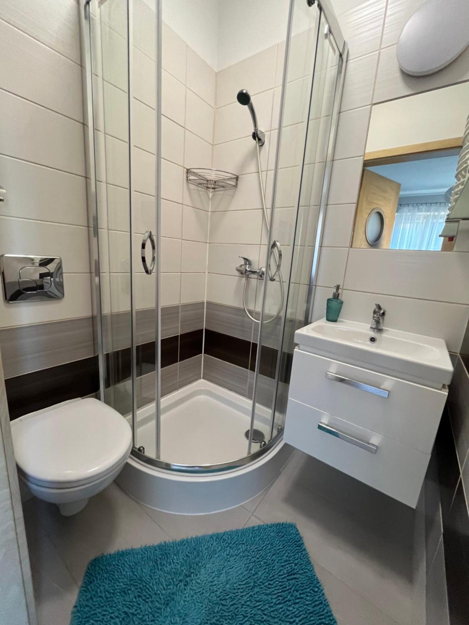 Bela - pokoje z aneksami i apartamenty BON Kolobřeh Exteriér fotografie