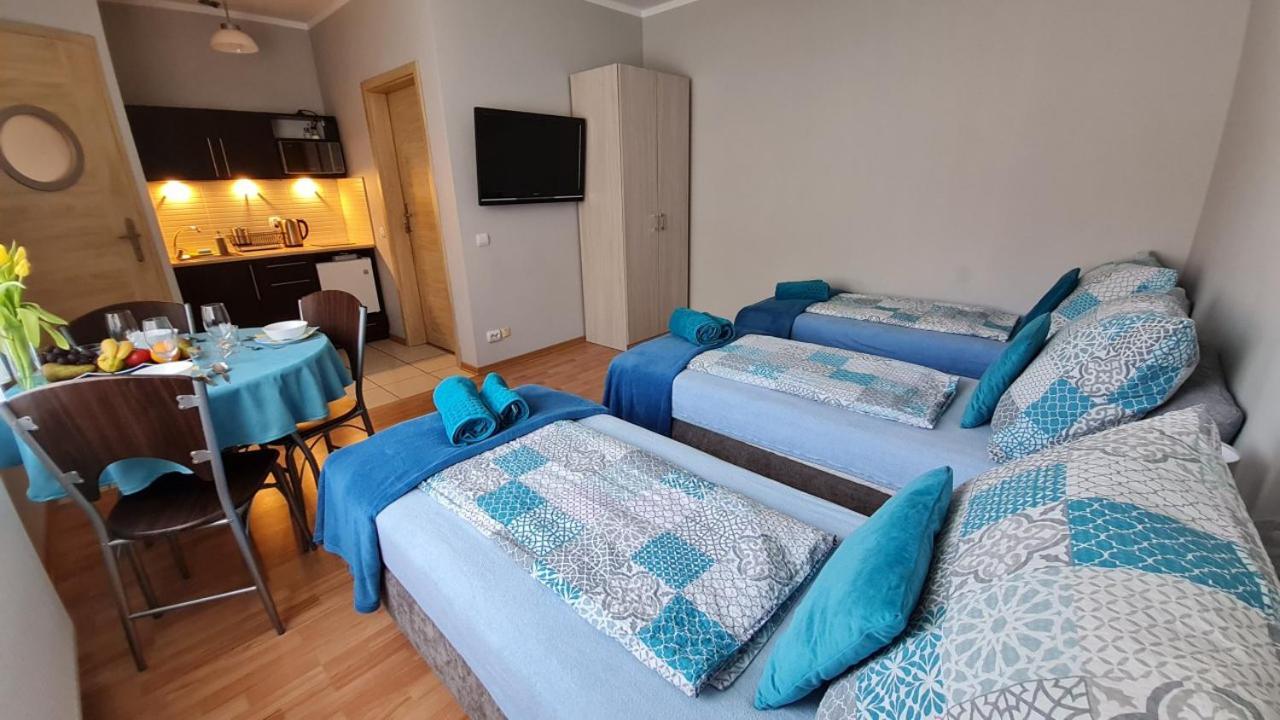 Bela - pokoje z aneksami i apartamenty BON Kolobřeh Exteriér fotografie